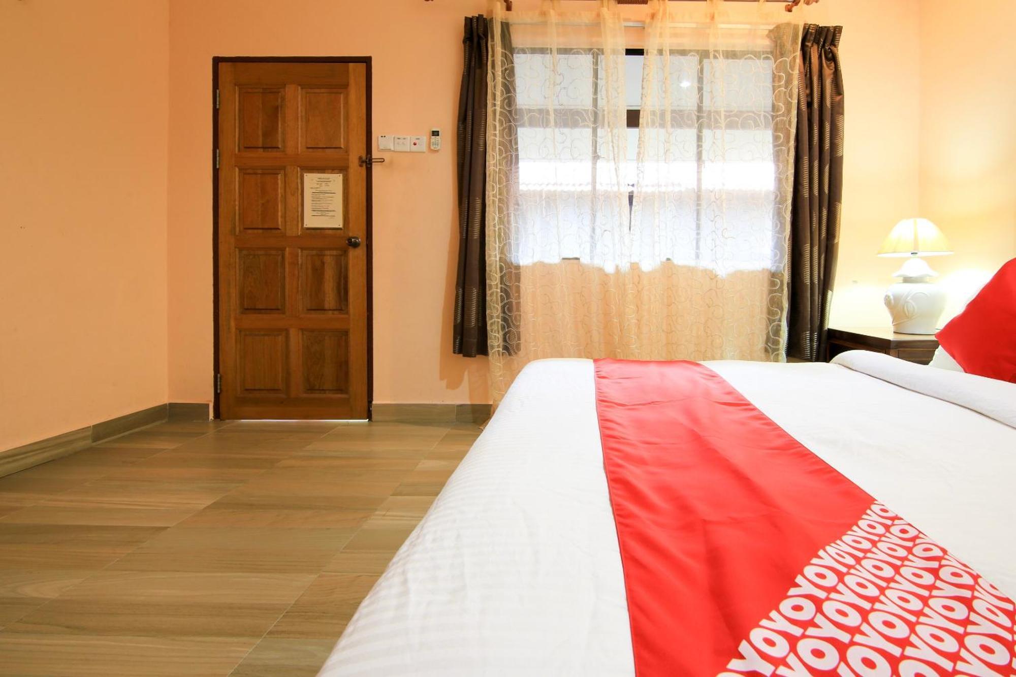 Ombak Inn Chalet Kampung Teluk Nipah Ngoại thất bức ảnh