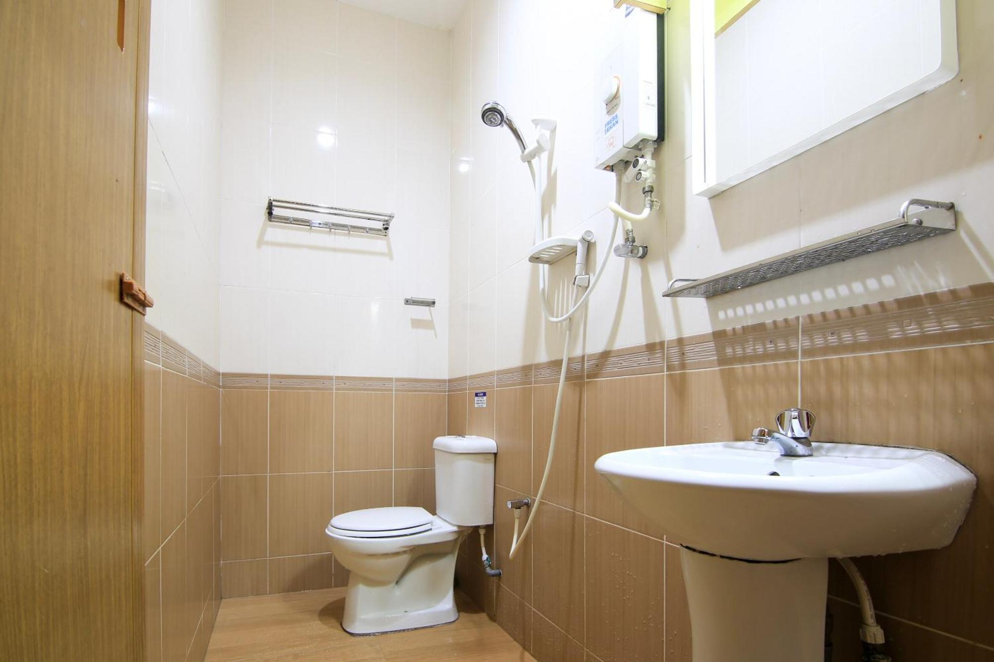 Ombak Inn Chalet Kampung Teluk Nipah Ngoại thất bức ảnh
