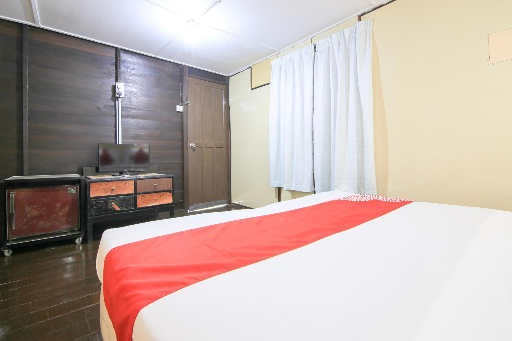 Ombak Inn Chalet Kampung Teluk Nipah Ngoại thất bức ảnh